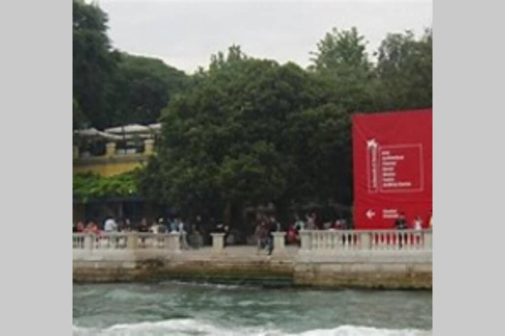 Facevenice Biennale Giardini Wifi Venecia